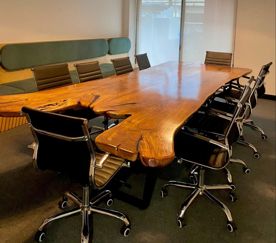 Discover the best coworking space in Lahore for 2026. QuickOffice offers prime locations, high-speed internet, flexibility, and a focused work vibe.